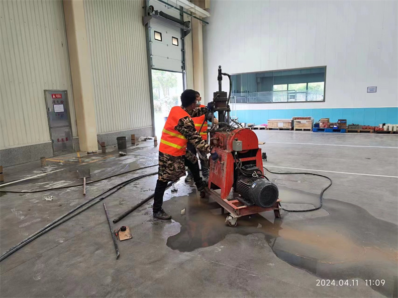 连城厂房地面下沉塌陷注浆加固施工